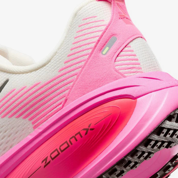 Vomero 18 " white Pink"