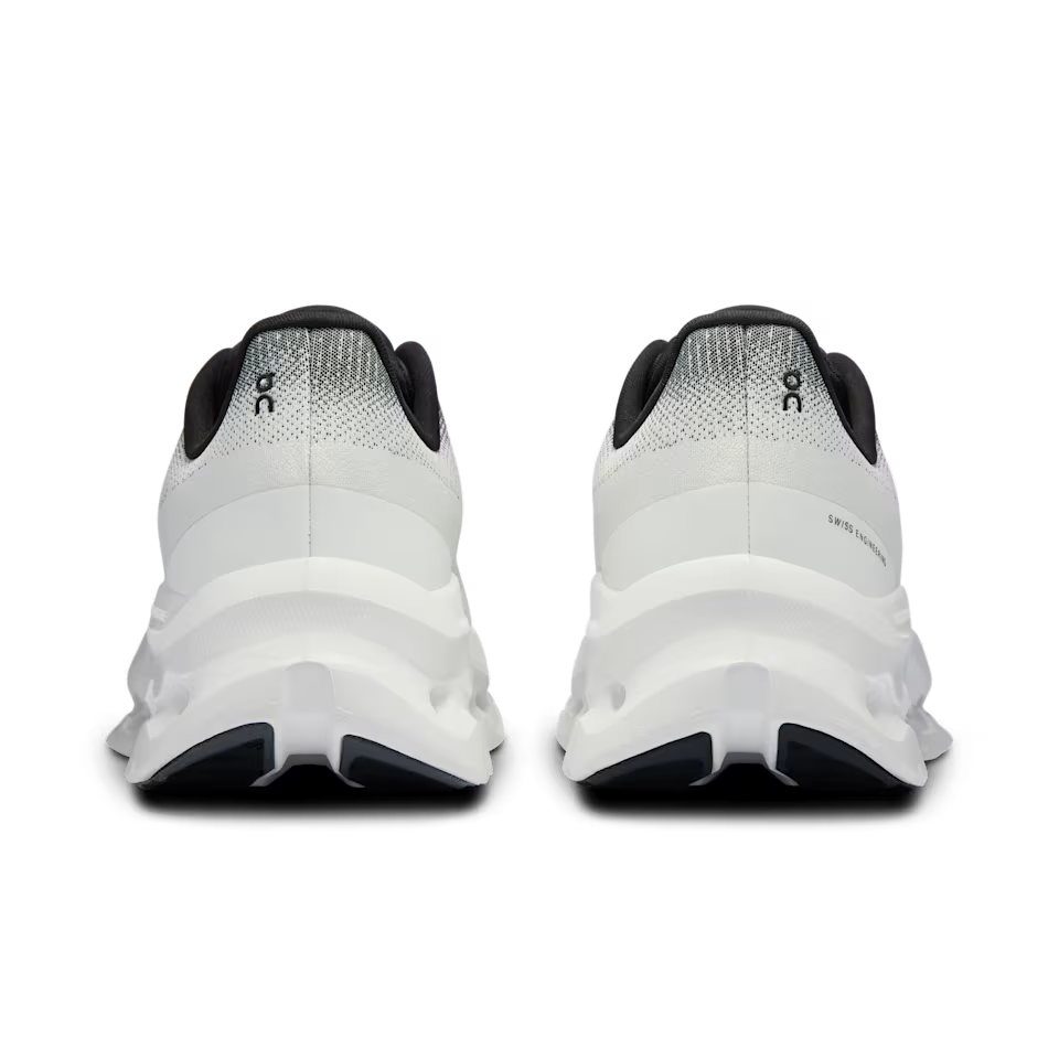 On Cloudtilt 'Black Ivory'