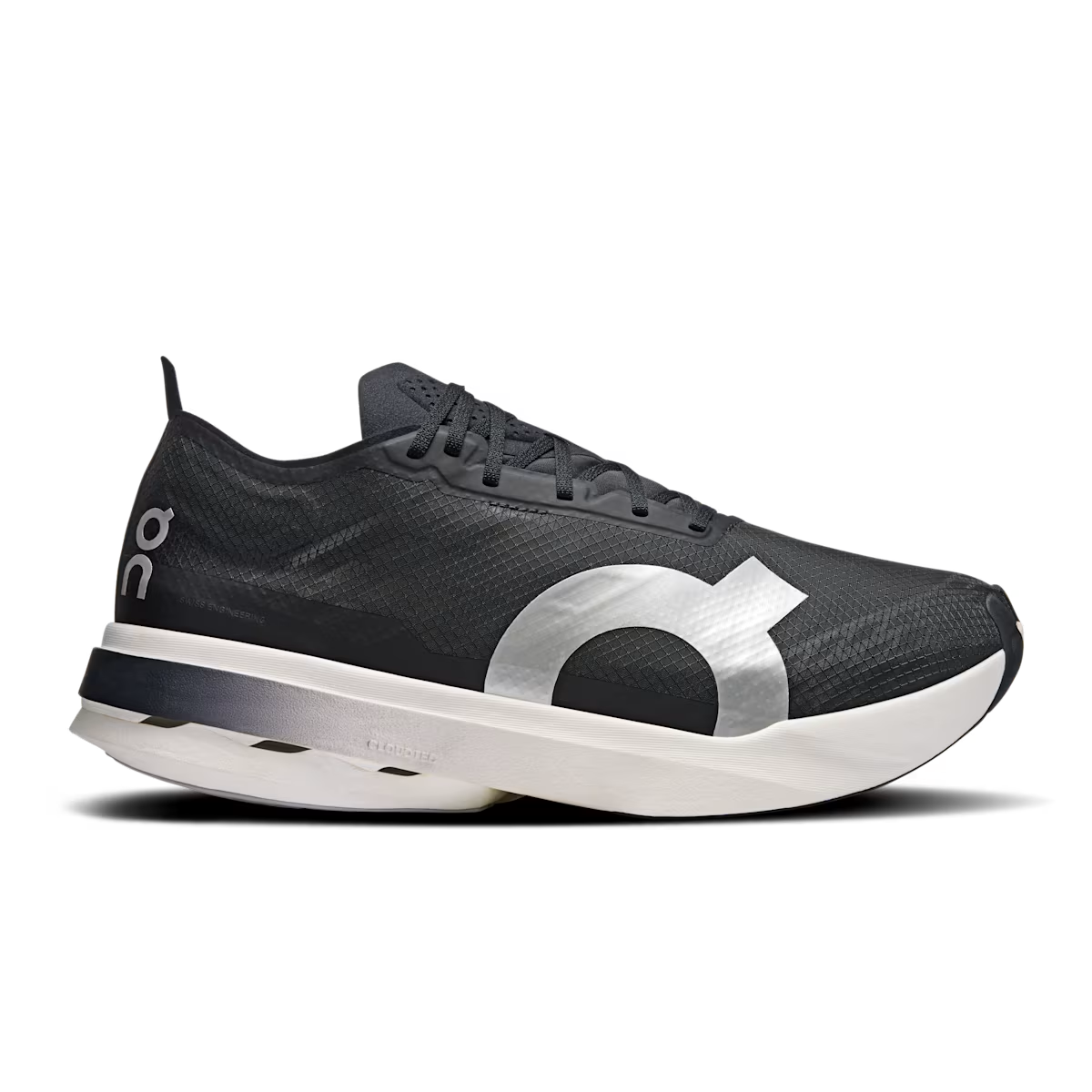 Cloudboom Strike 'Black White'