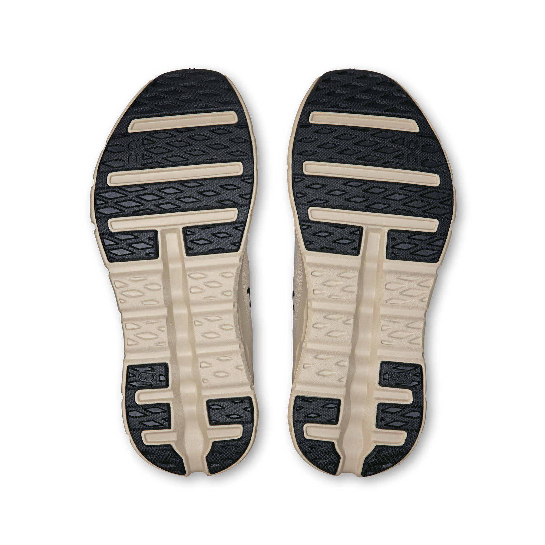 On Cloudtilt 'Clove Sand'