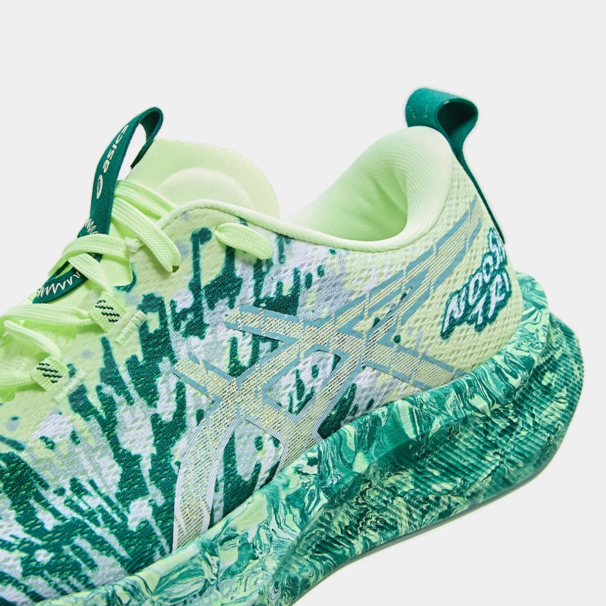 Asics Noosa Tri 16 'Green Gecko'