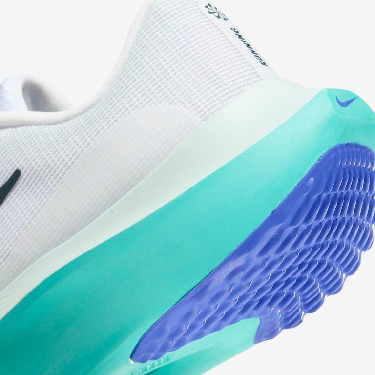 Nike Zoom Fly 5 'Clear Jade'