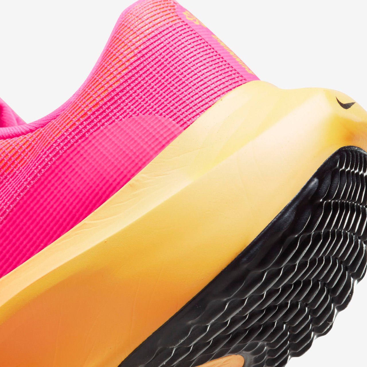 Nike Zoom Fly 5 'Hyper Pink'