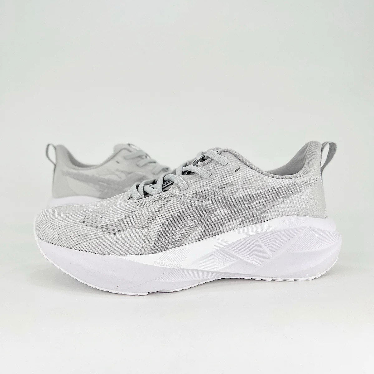 Asics NovaBlast 5 'White'