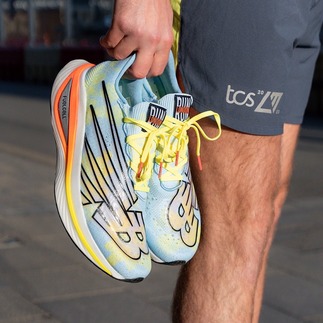New Balance Fuelcell Supercomp Elite V3 'London'